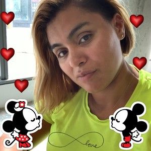 Meet your Posher, Roxy